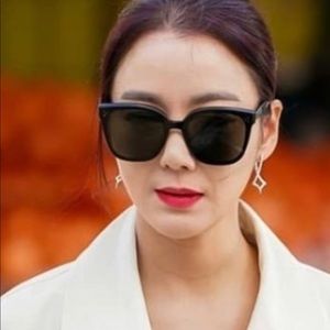 Gentle Monster black sunglasses